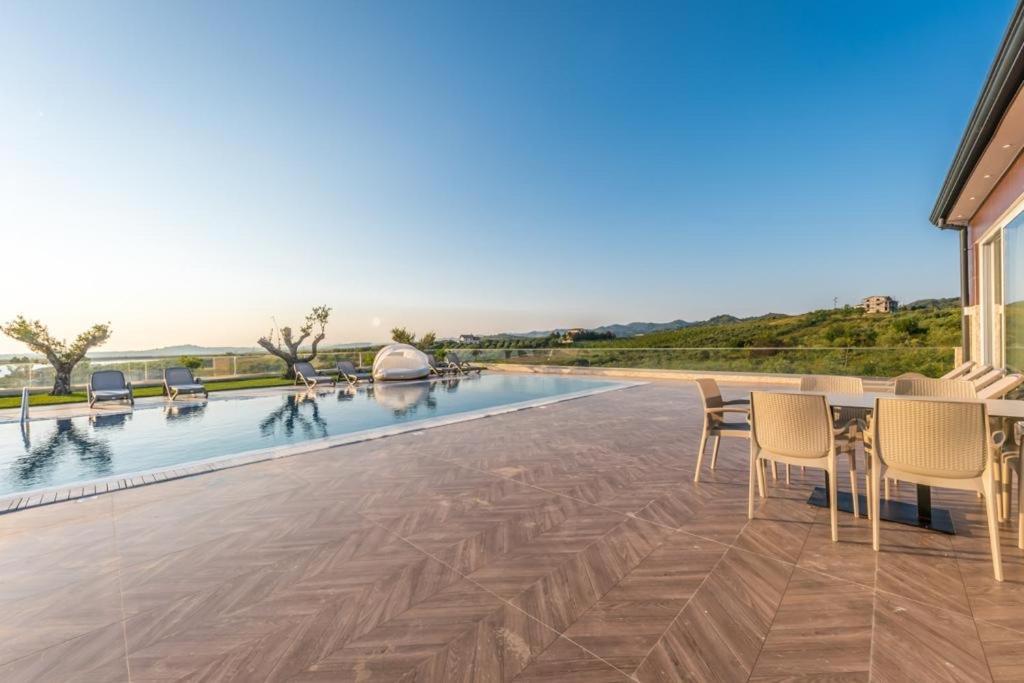 Top Villas Durrës Exterior foto
